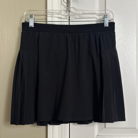 Spanx The Get Moving Pleated Skort,‎ 14" Very Black - Picture 4 of 9